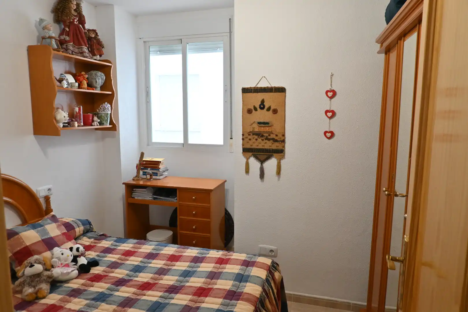 Bedroom of Flat for sale in Churriana de la Vega  with Air Conditioner and Furnished