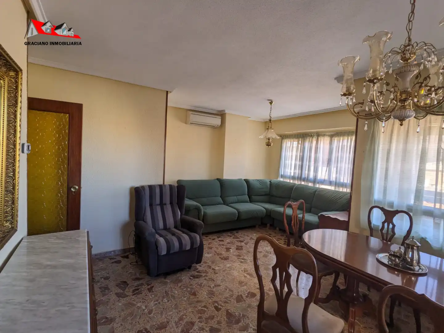 Sala de estar de Piso en venta en Albacete con Calefacción, Amueblado y Balcón