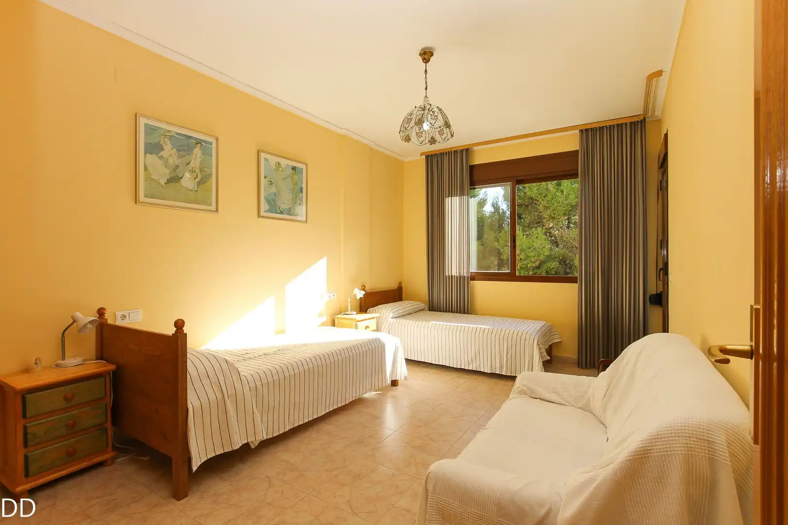 Dormitori de Apartament de lloguer en Dénia amb Jardí privat, Terrassa i Piscina