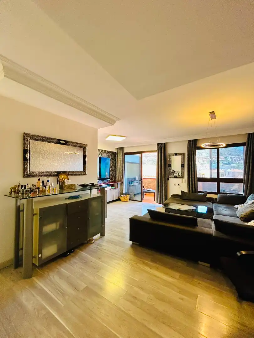 Sala de estar de Casa adosada en venta en Adeje con Aire acondicionado, Terraza y Trastero