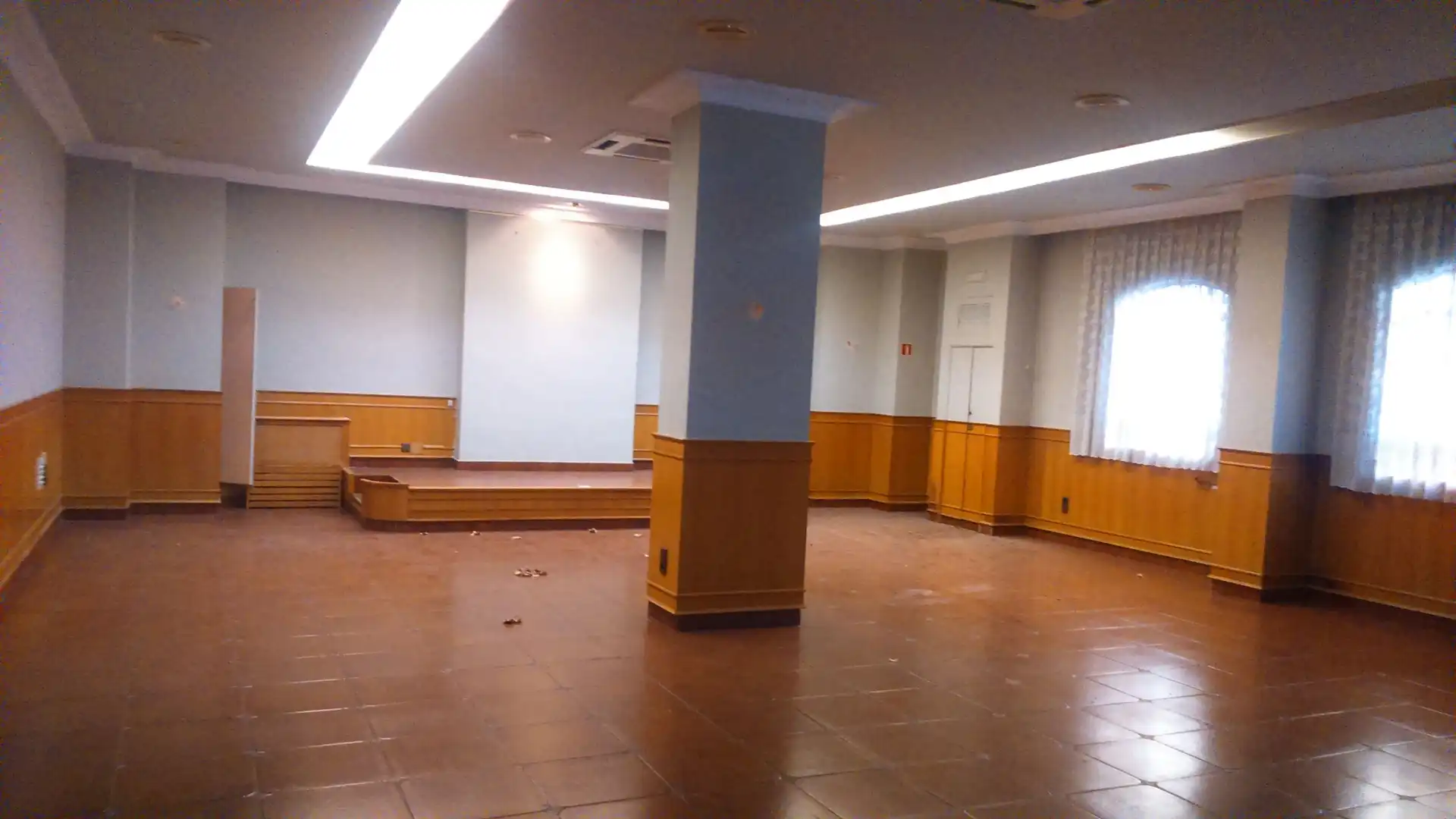 Local de alquiler en  Zaragoza Capital con Aire acondicionado