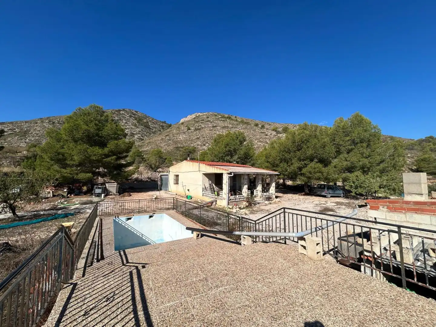 Casa rústica con piscina en venta en Hondón de las Nieves / El Fondó de les Neus, imagen 2