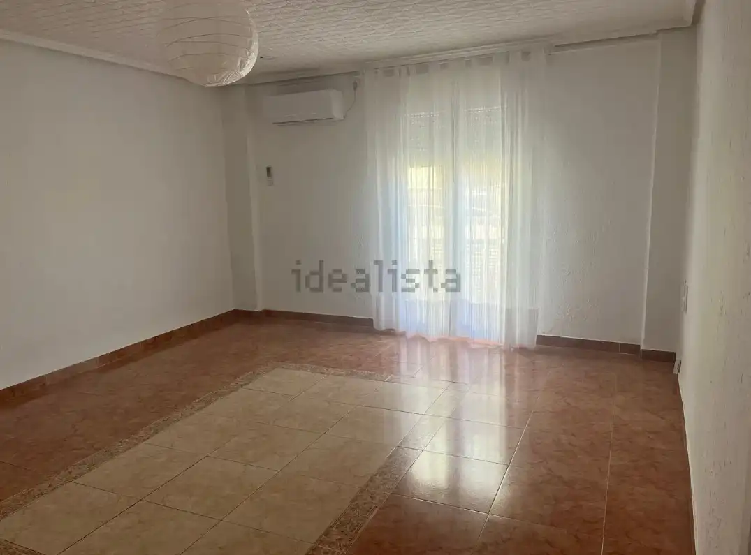 Bedroom of Flat for sale in Valencia  with Air Conditioner, Balcony and Internet