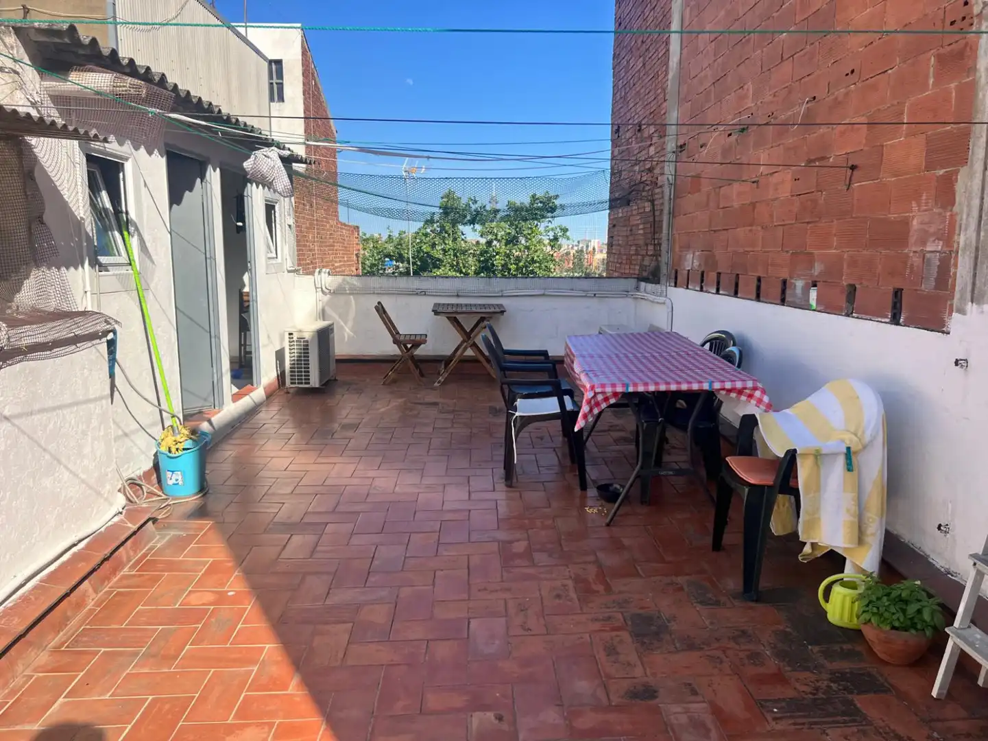 Buildings for sale in Ausona, Trinitat Vella