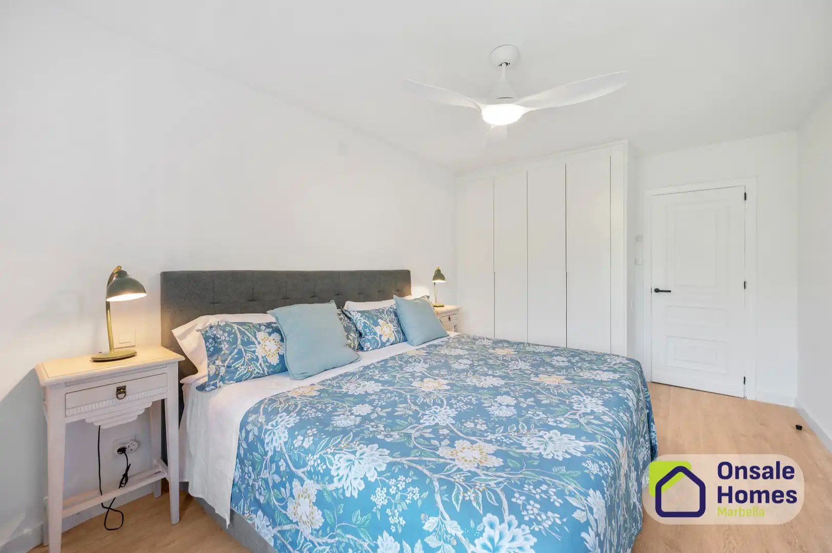 Flat for rent in Avenida Puerta del Mar, Playa Bajadilla - Puertos