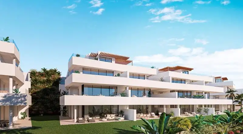 Àtic amb piscina en venda a Estepona Pueblo