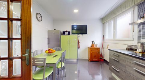 Foto 2 de Planta baja en venta en Zorrotza, Bilbao