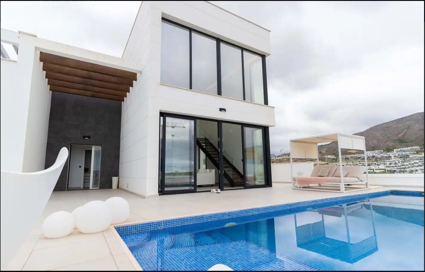 Xalet amb piscina de lloguer a Balcón de Finestrat - Terra Marina