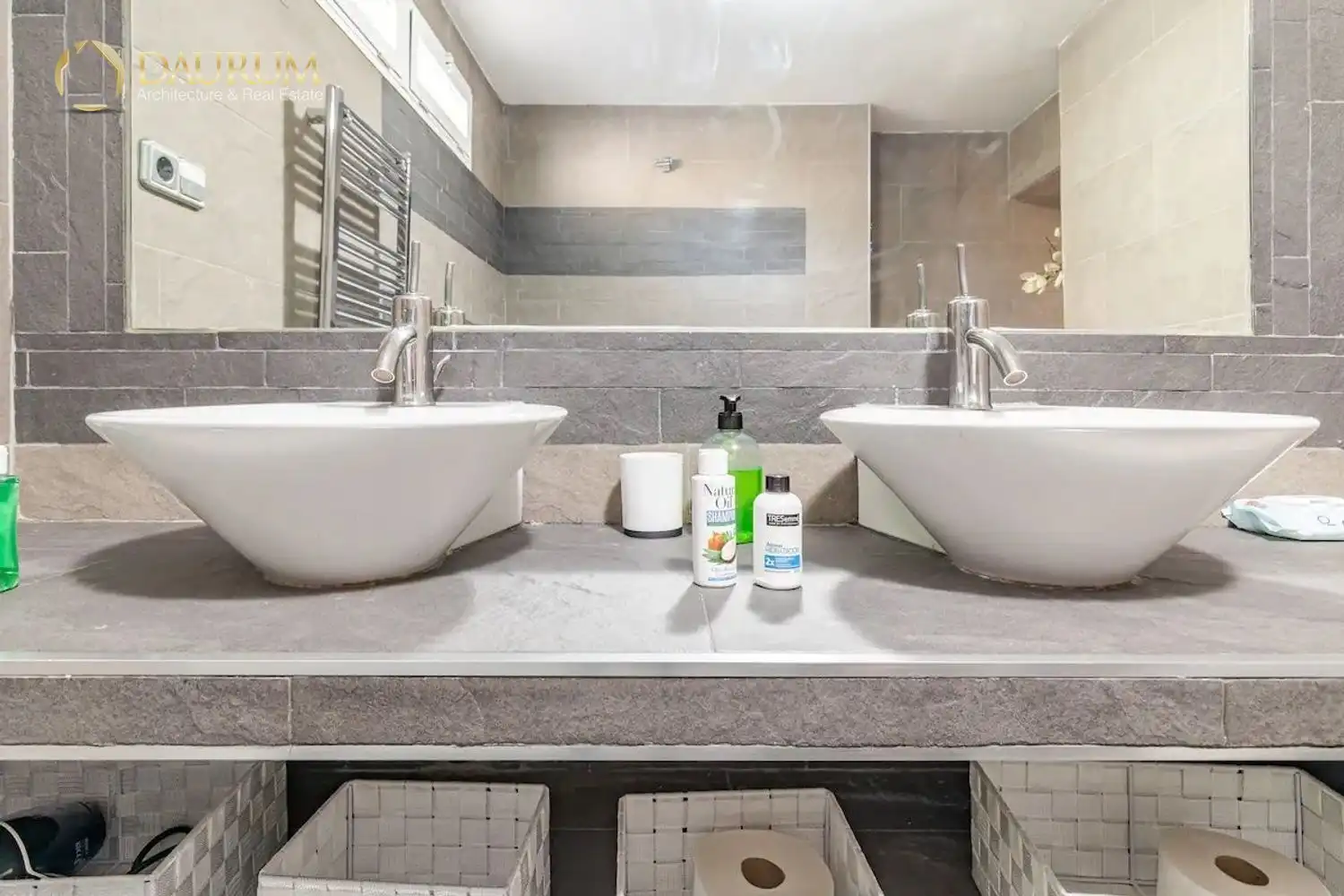 Bathroom of Houses for sale in Hortaleza