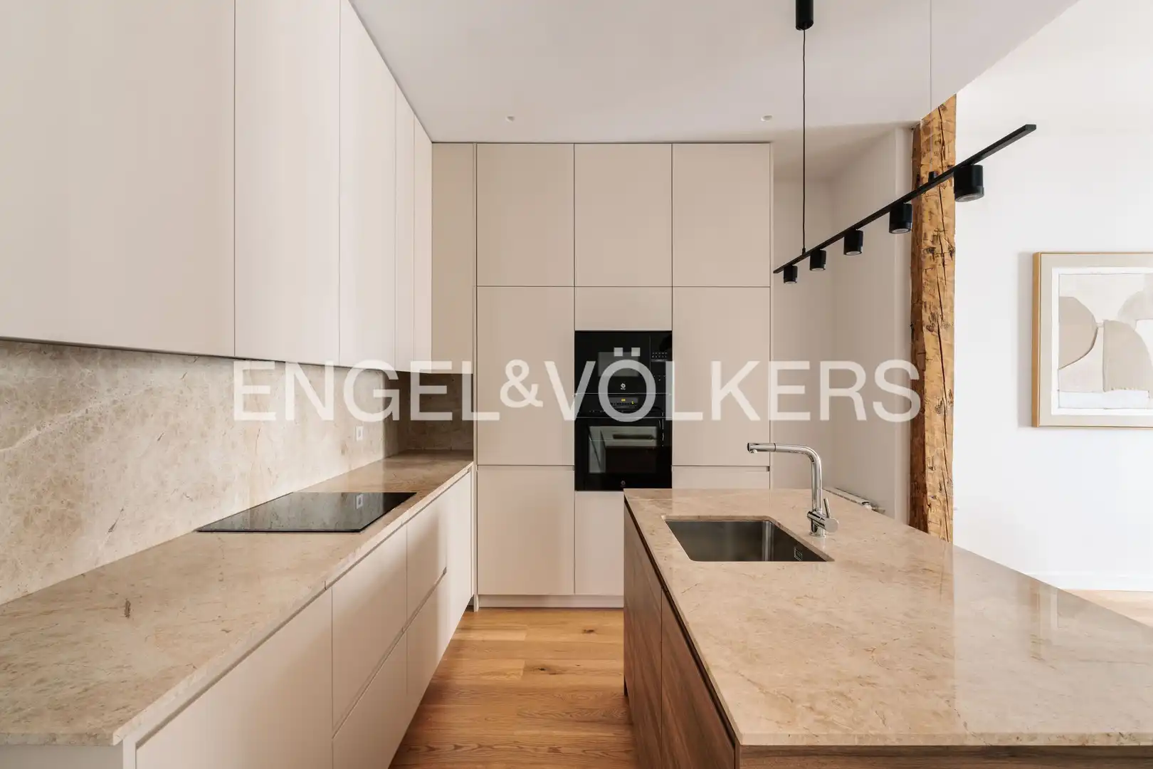 Piso en venta en Calle de la Madera, Universidad - Malasaña
