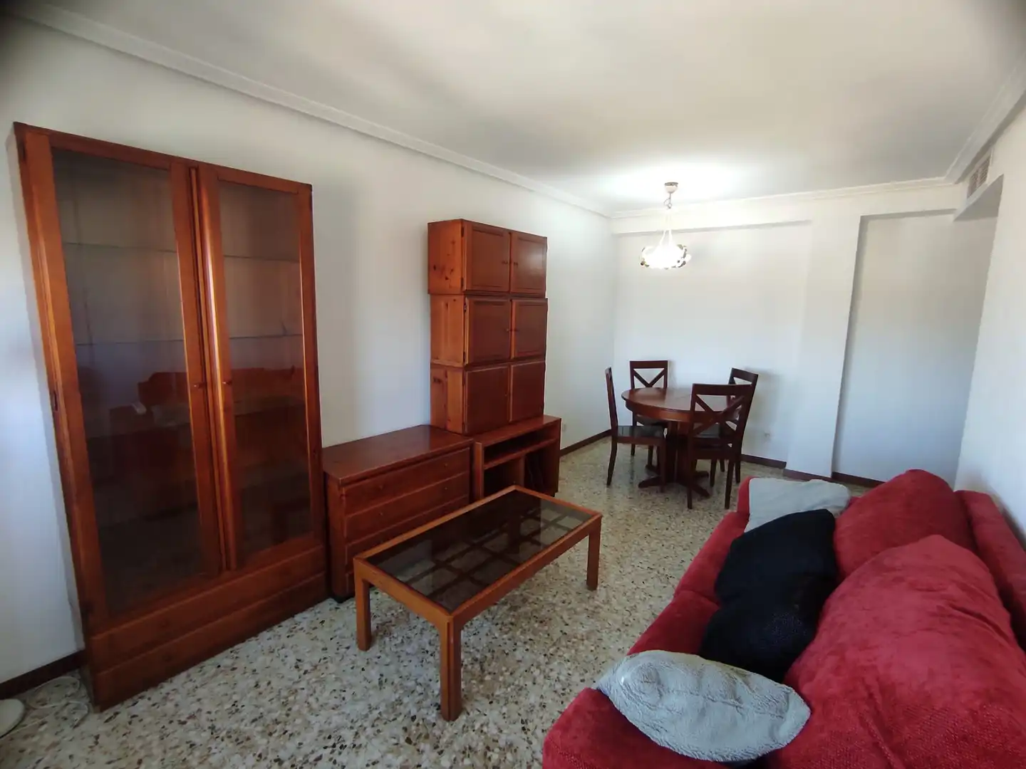 Living room of Flat for sale in Zaragoza  with Air Conditioner, Heating and Oven