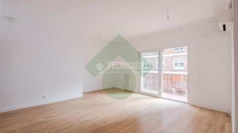 Foto 3 de Piso de alquiler en C. de Ramón de Santillán, Hispanoamérica - Bernabéu, Madrid Capital