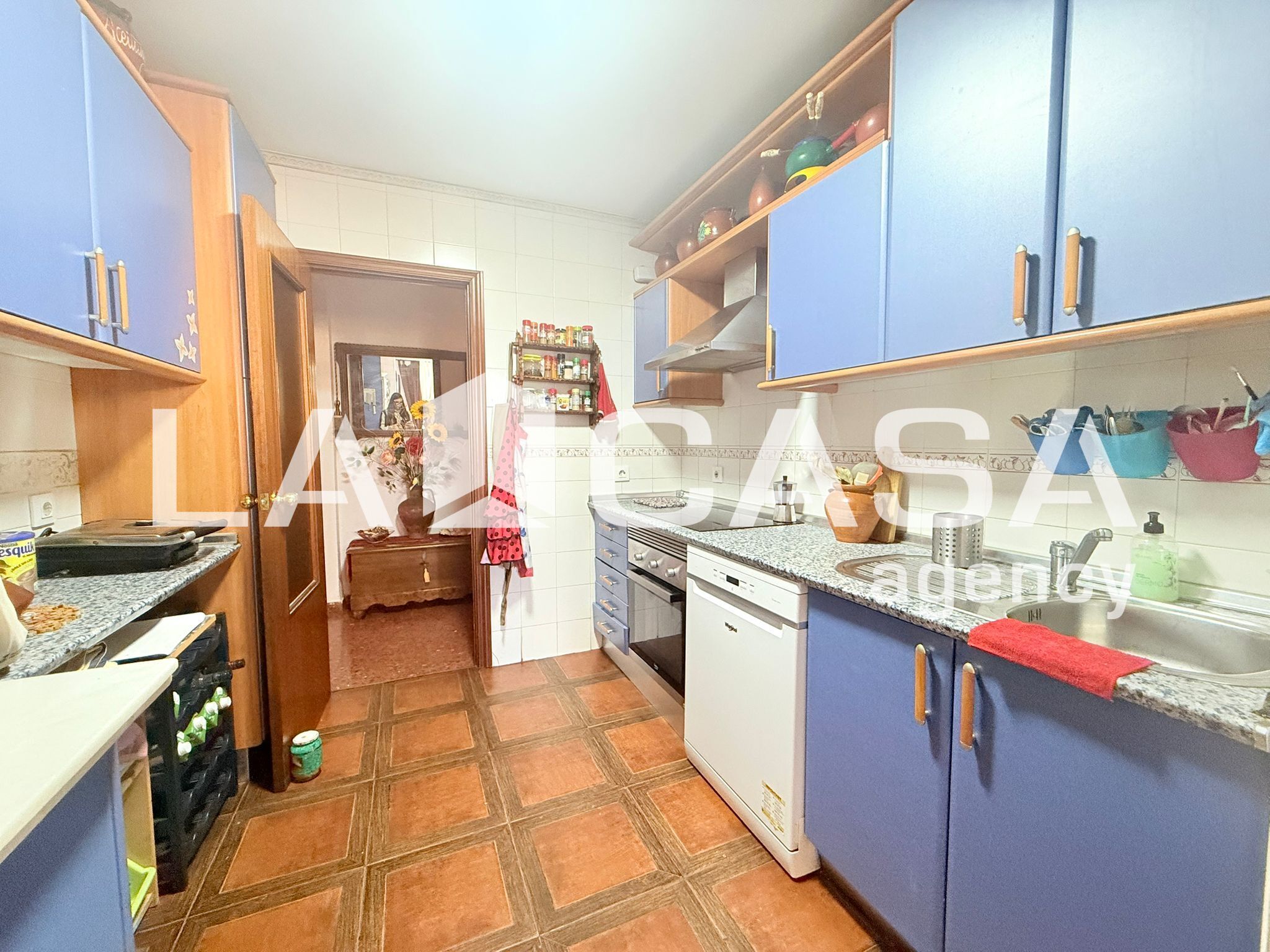 Cuina de Pis en venda en Montequinto amb Terrassa, Traster i Piscina