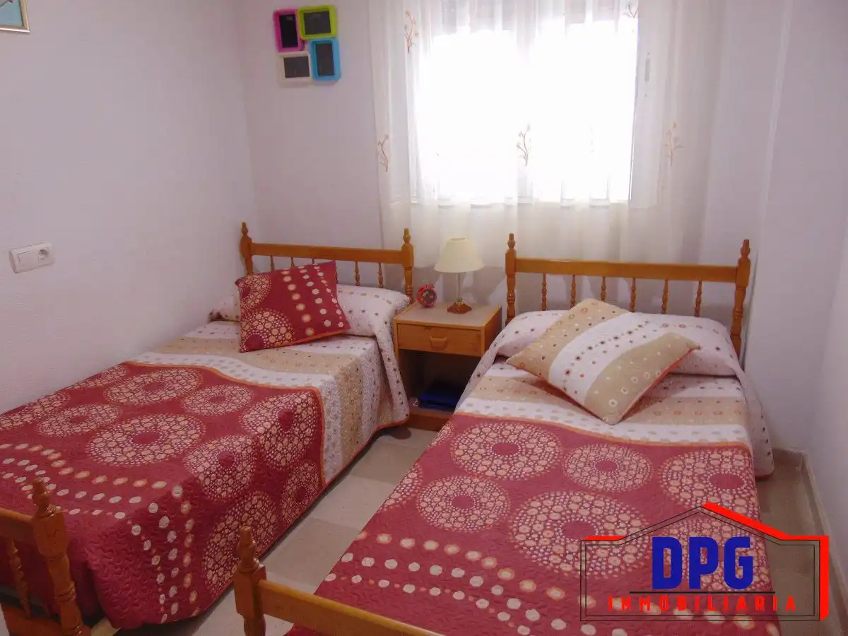 Habitación de Apartamento en venta en Garrucha con Aire acondicionado, Terraza y Amueblado