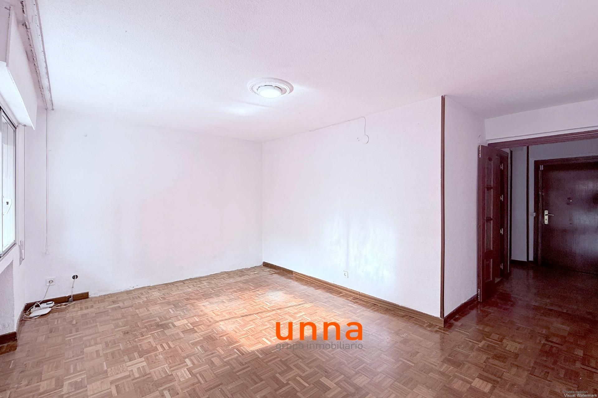 Flat for sale in Calle de Asturias, Centro