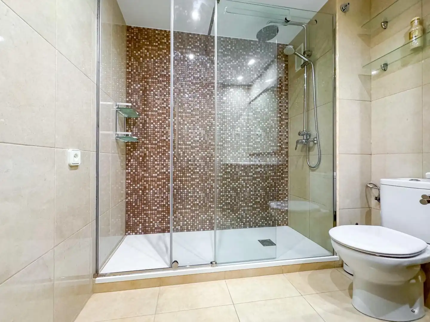 Flat with pool for sale in Carles Buïgas, imagen 8