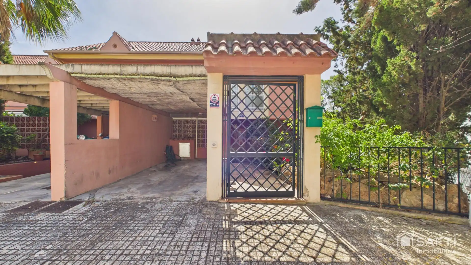 Exterior view of Detached homes for sale in Calvià  with Air Conditioner, Terrace and Balcony