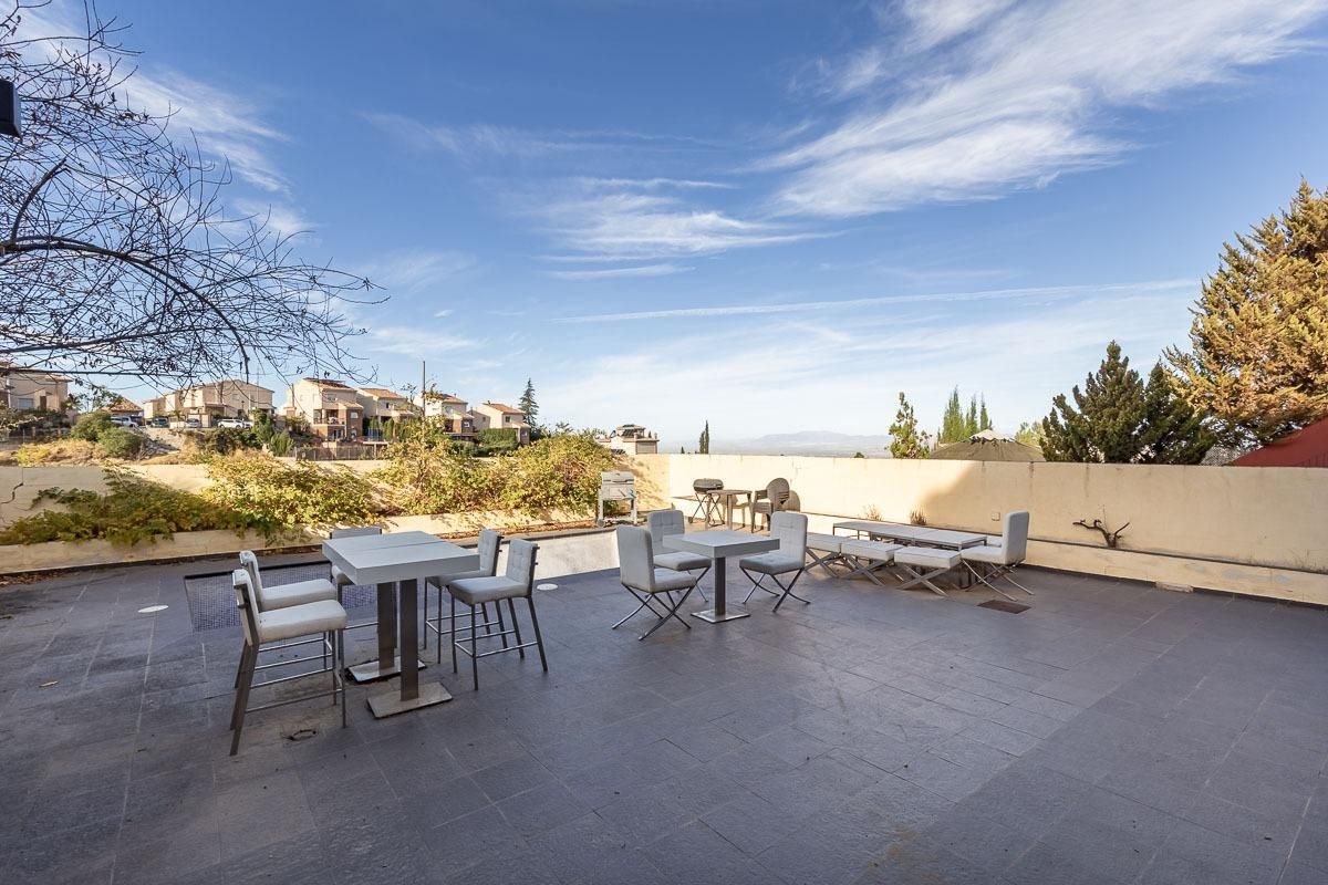 Terrace of House or chalet for sale in Monachil  with Heating, Terrace and Swimming Pool