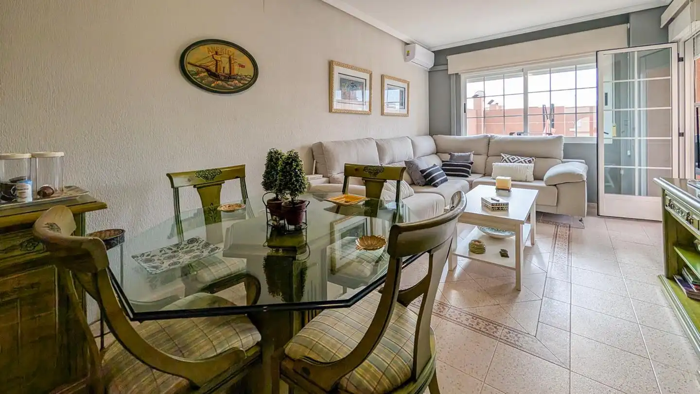 Sala d'estar de Pis en venda en Santa Pola amb Aire condicionat, Terrassa i Traster