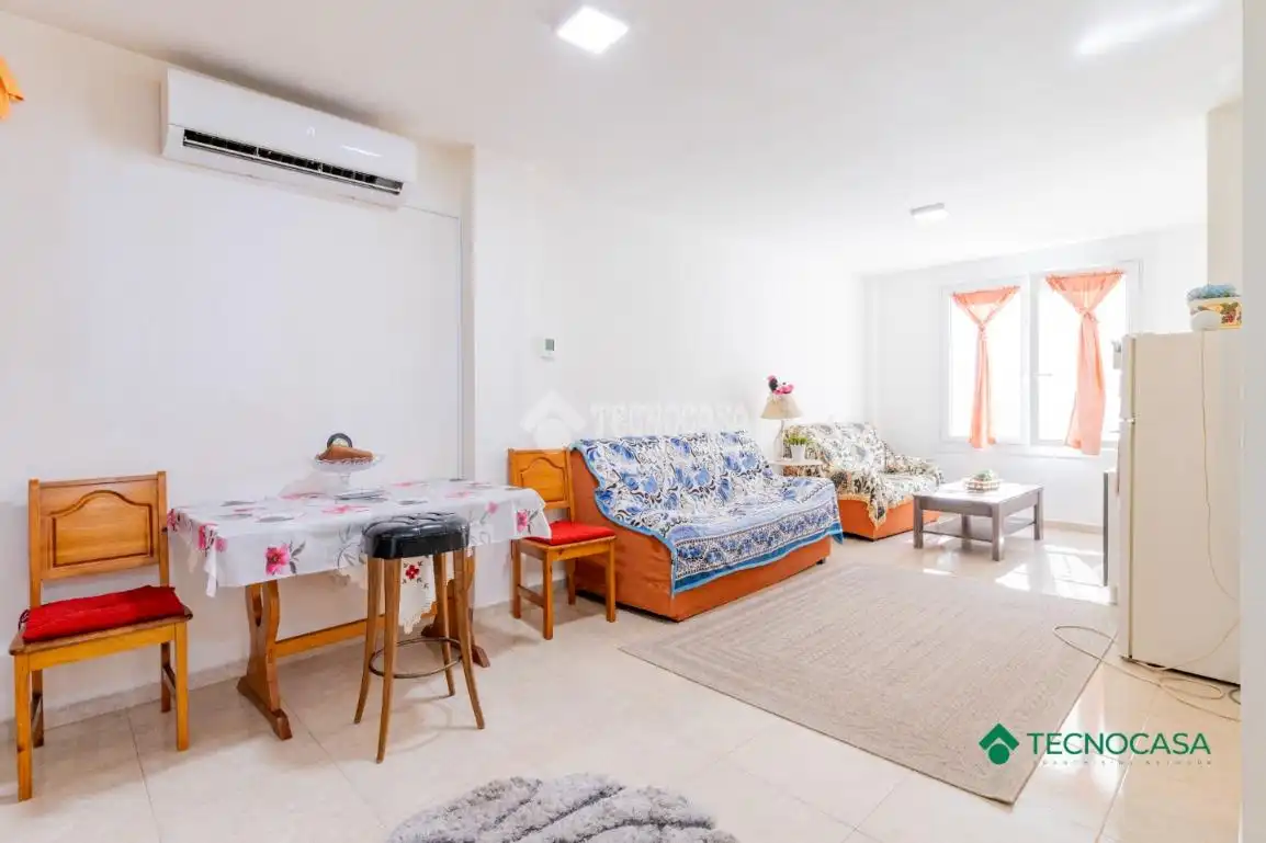 Sala de estar de Piso en venta en Roquetas de Mar