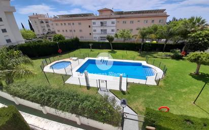 Swimming pool of Flat for sale in Benalmádena  with Air Conditioner, Terrace and Swimming Pool