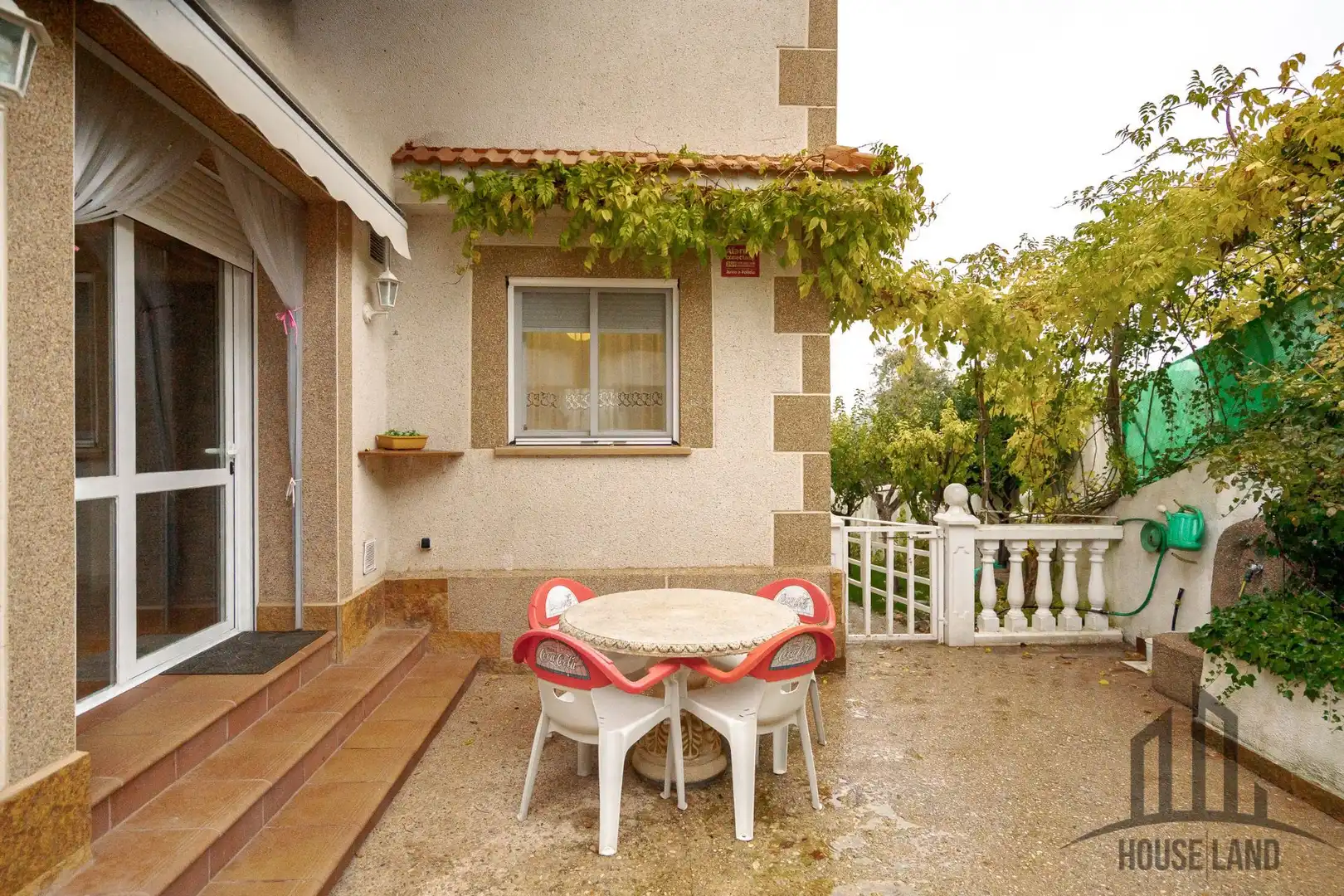 Garden of Houses for sale in Fuentenovilla  with Air Conditioner, Heating and Private garden