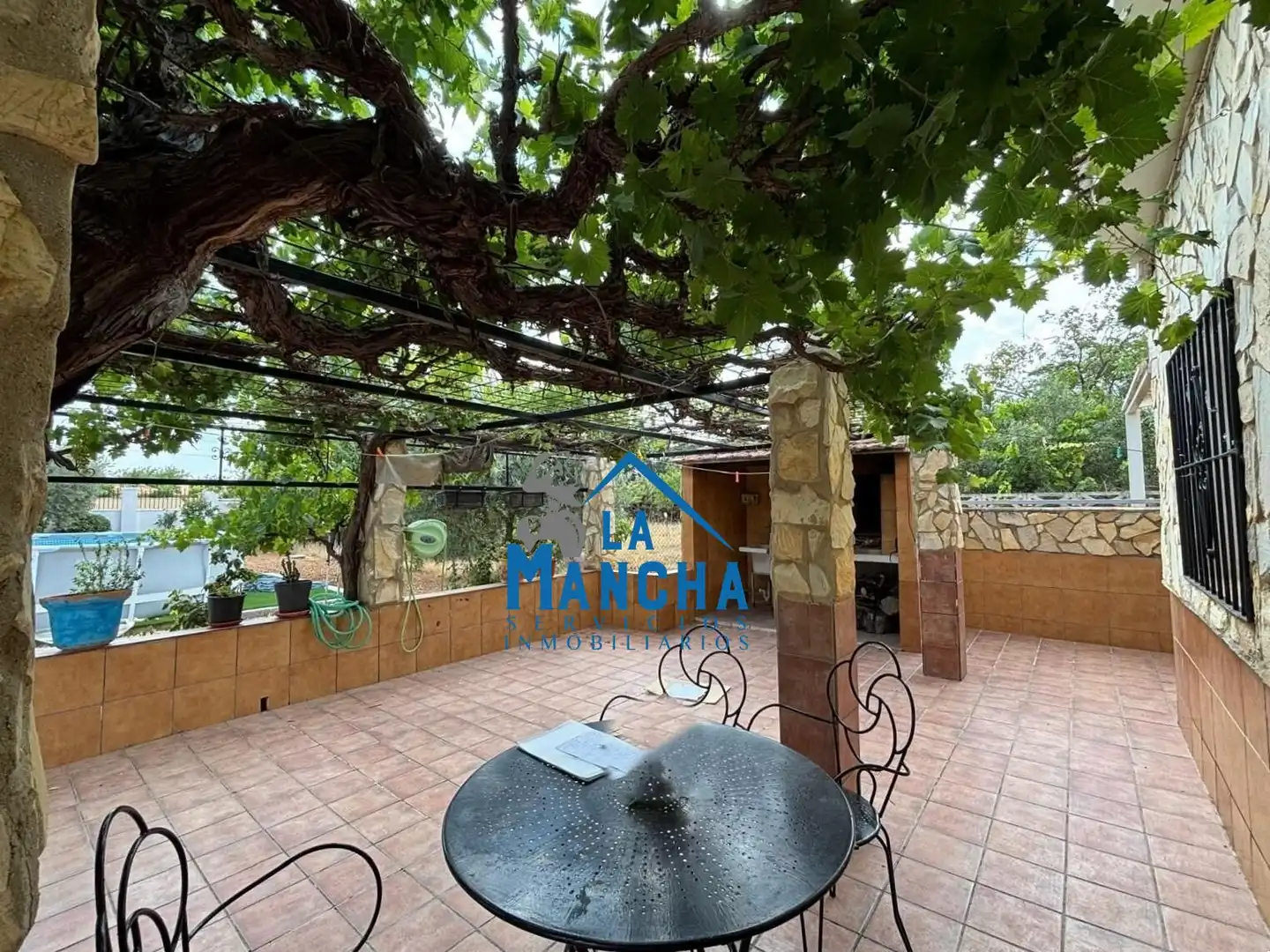 Terrassa de Casa o xalet en venda en Albacete amb Aire condicionat, Jardí privat i Traster