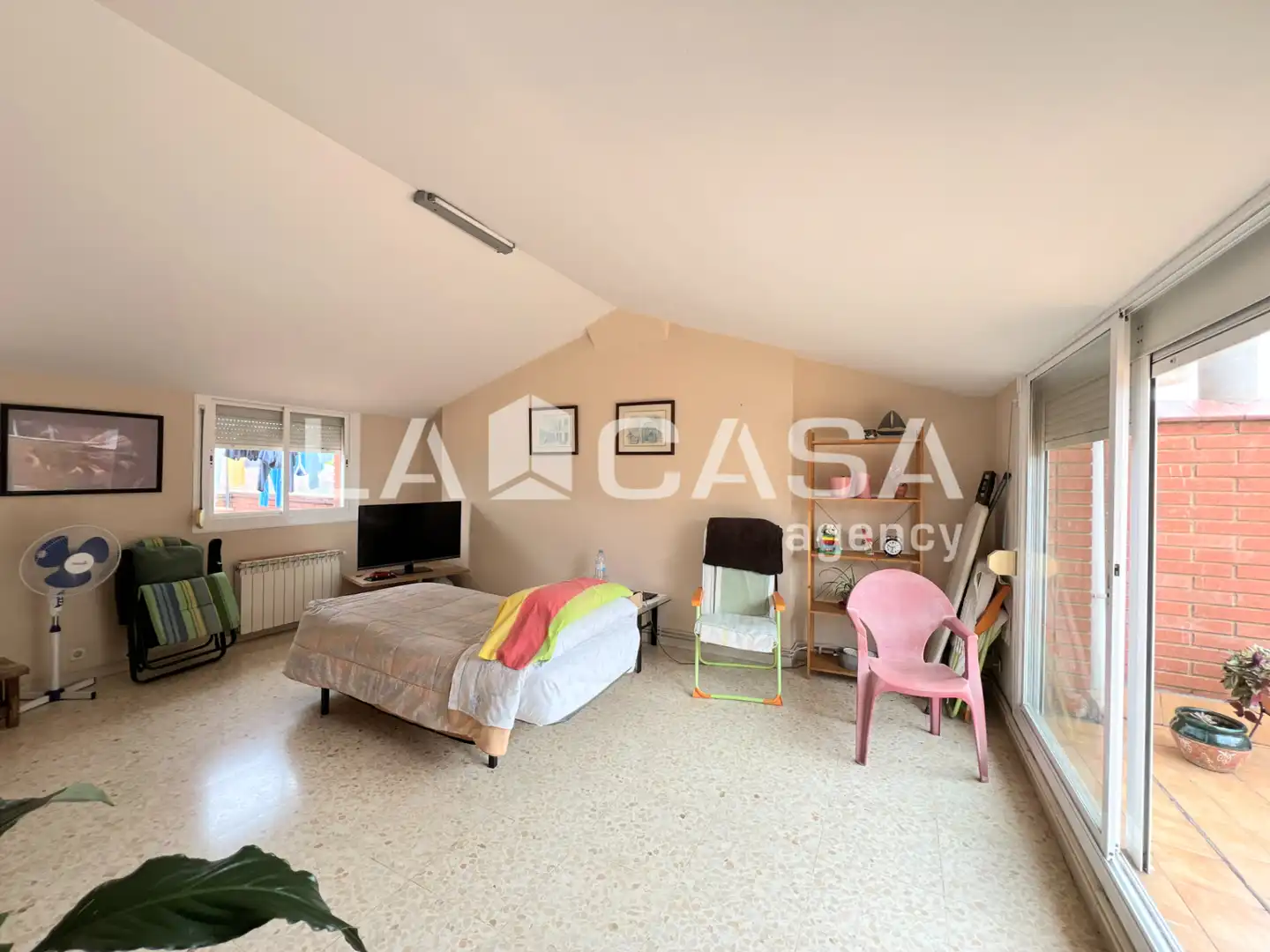 Maisonette zum Verkauf in Badalona mit Terrasse