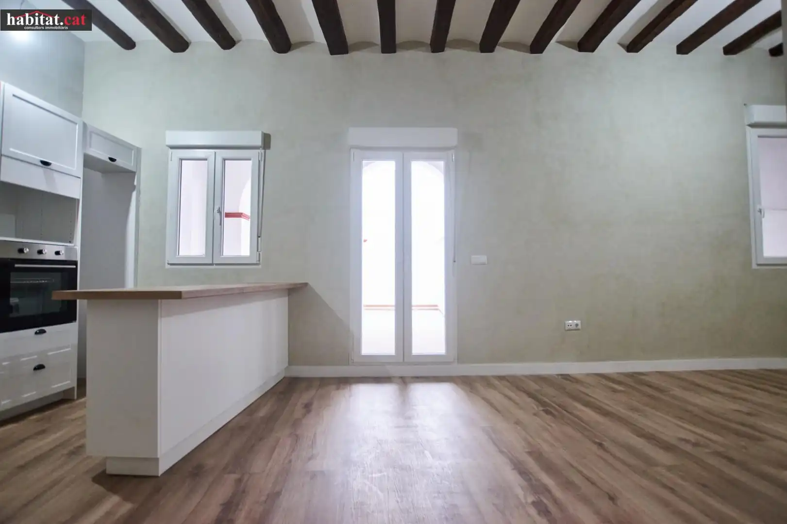 Piso en venta en Vilanova i la Geltrú con Calefacción, Parquet y Terraza