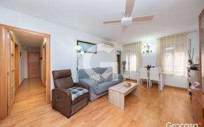 Bedroom of Flat for sale in El Prat de Llobregat  with Air Conditioner and Balcony