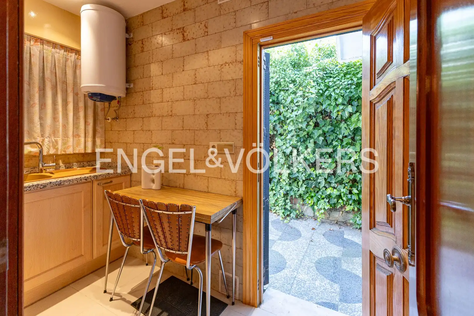 Terraza de Casa o chalet en venta en Madrid con Aire acondicionado, Calefacción y Jardín privado