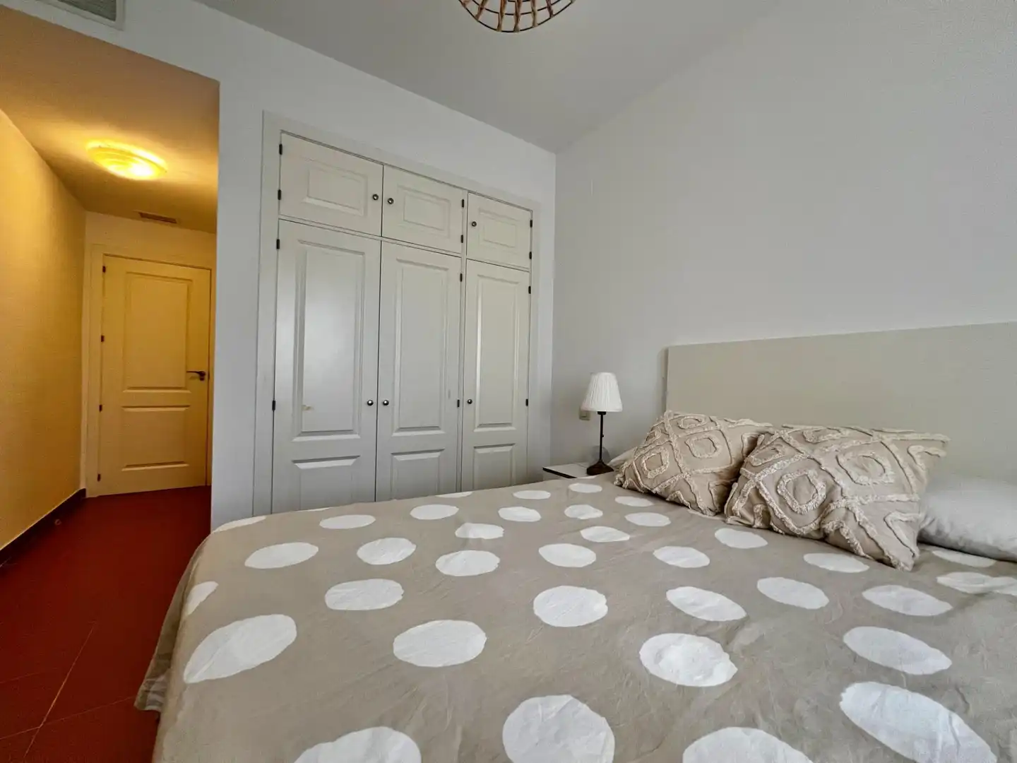 Dormitori de Apartament en venda en Ayamonte amb Jardí privat, Terrassa i Piscina comunitària