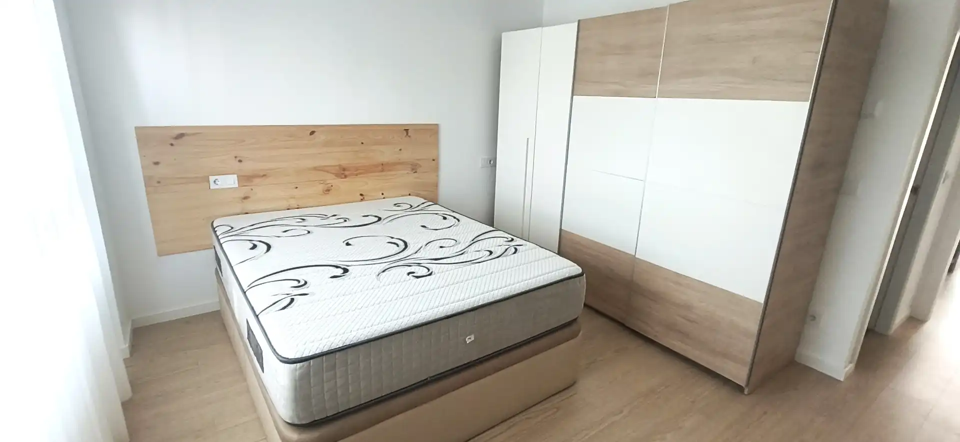 Apartamento con ascensor en alquiler en Calle Fuenteovejuna, imagen 2