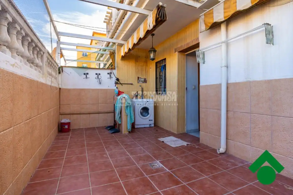 Vista exterior de Casa adosada en venta en Maracena con Aire acondicionado, Calefacción y Terraza