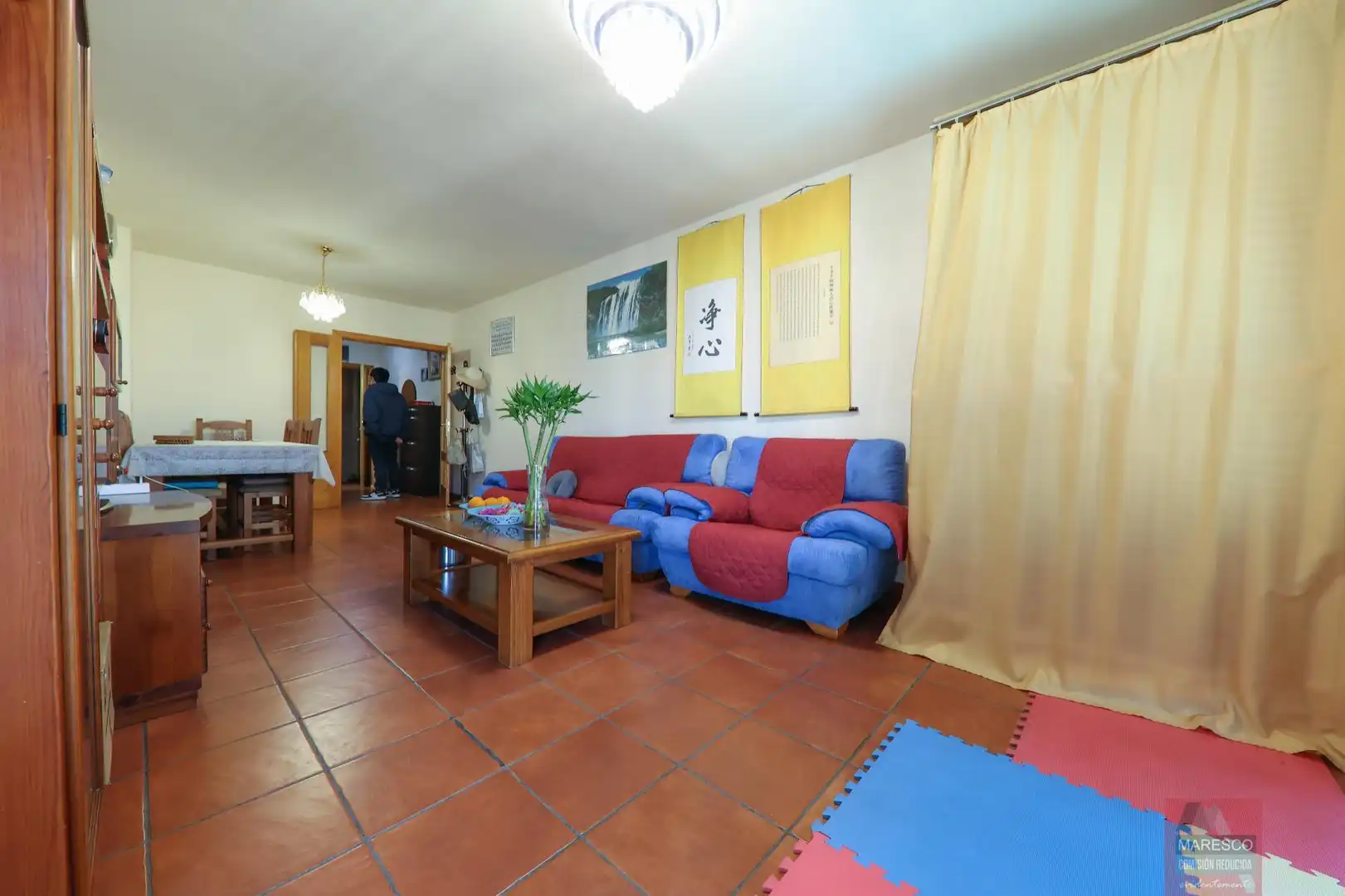 Wohnzimmer von Wohnung zum Verkauf in Fuengirola mit Klimaanlage, Terrasse und Abstellraum