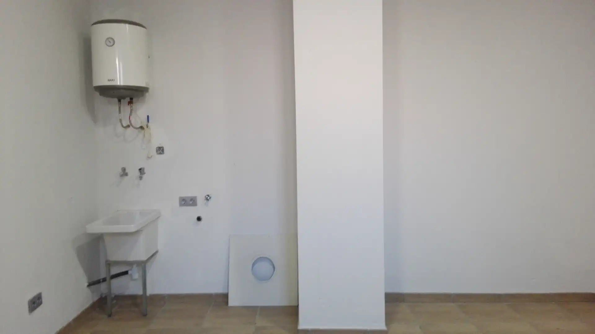 Commercial properties for rent in Calella  with Air Conditioner, Heating and Alarm