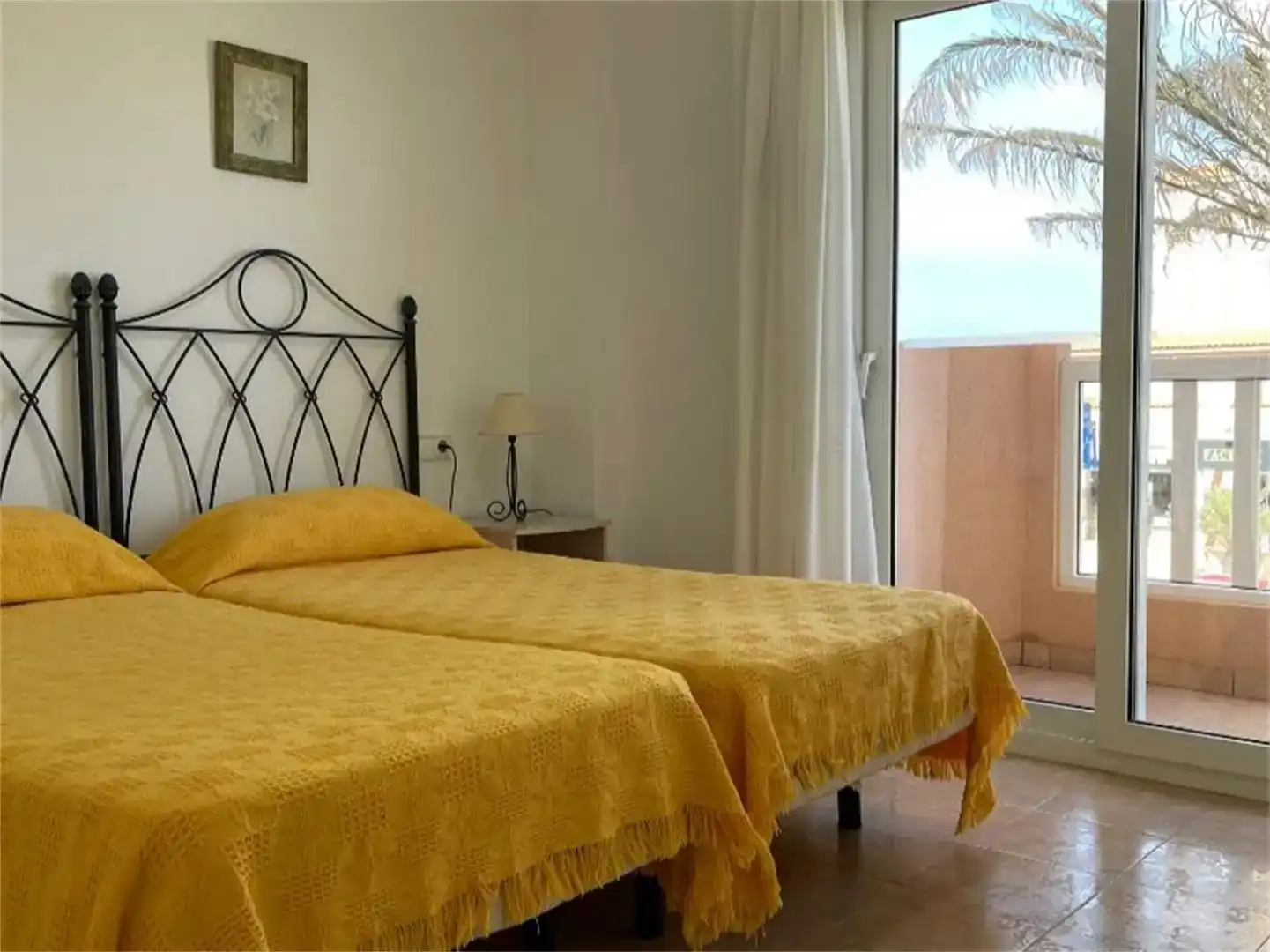 Schlafzimmer von Wohnungen zur Miete in Cuenca mit Klimaanlage, Schwimmbad und Möbliert
