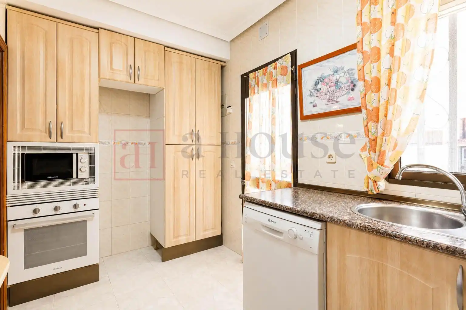 Kitchen of Houses for sale in Móstoles  with Air Conditioner, Heating and Private garden