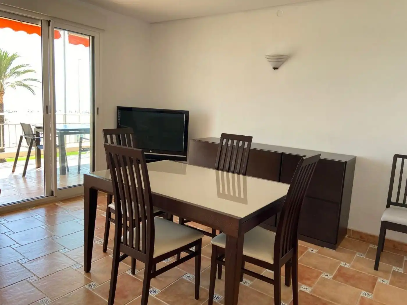 Mini appartamento con giardino in affitto a Passeig Maritim Neptu, imagen 10