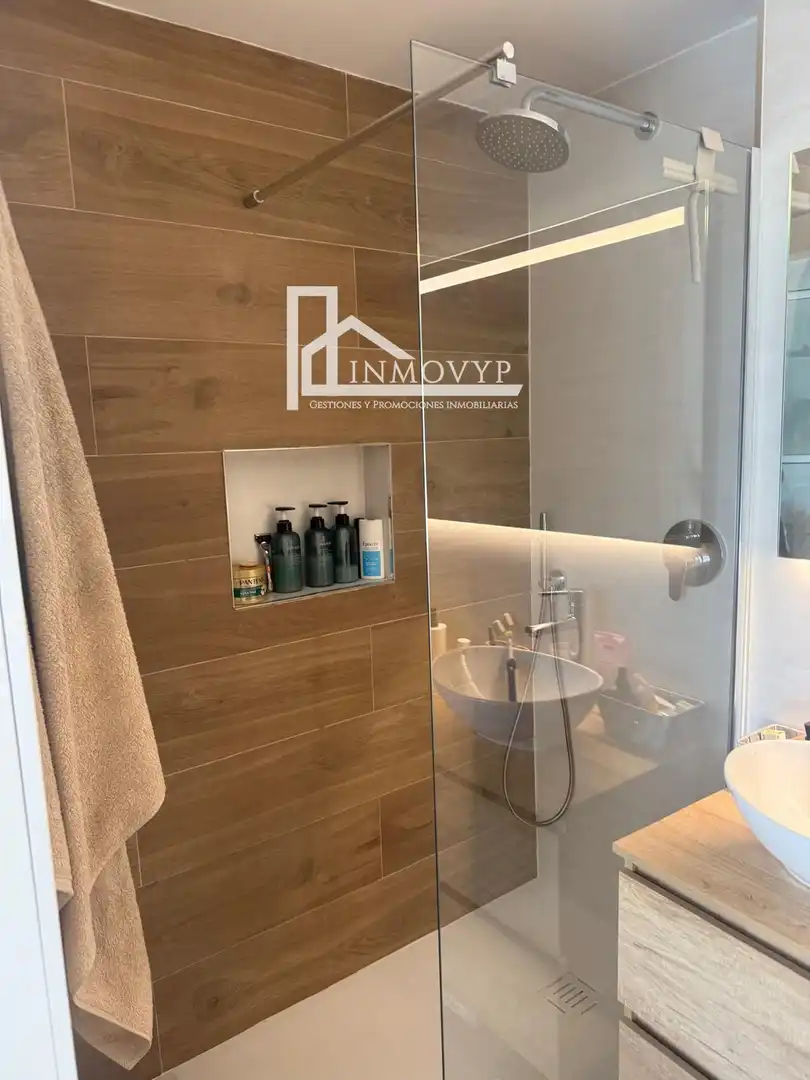 Bathroom of Attic for sale in  Palma de Mallorca  with Air Conditioner and Terrace