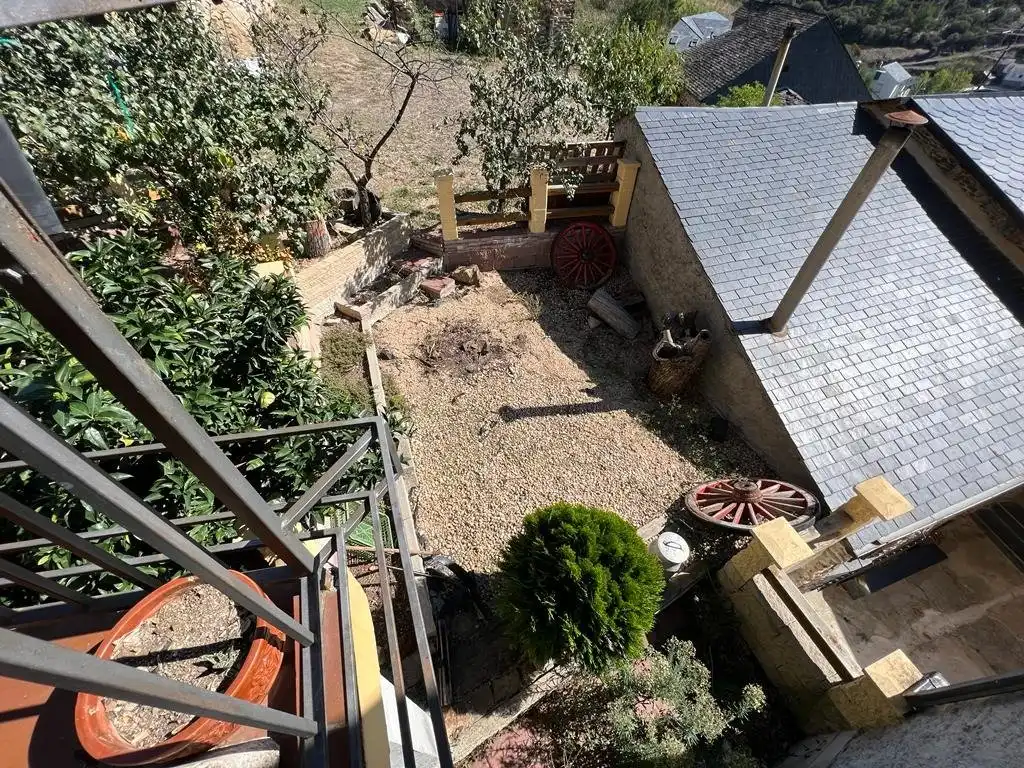 Jardín de Finca rústica en venta en Puente de Domingo Flórez con Jardín privado, Amueblado y Balcón
