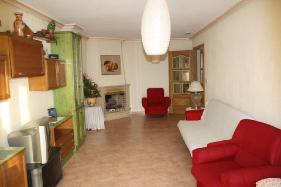 Sala d'estar de Pis en venda en Jacarilla amb Terrassa