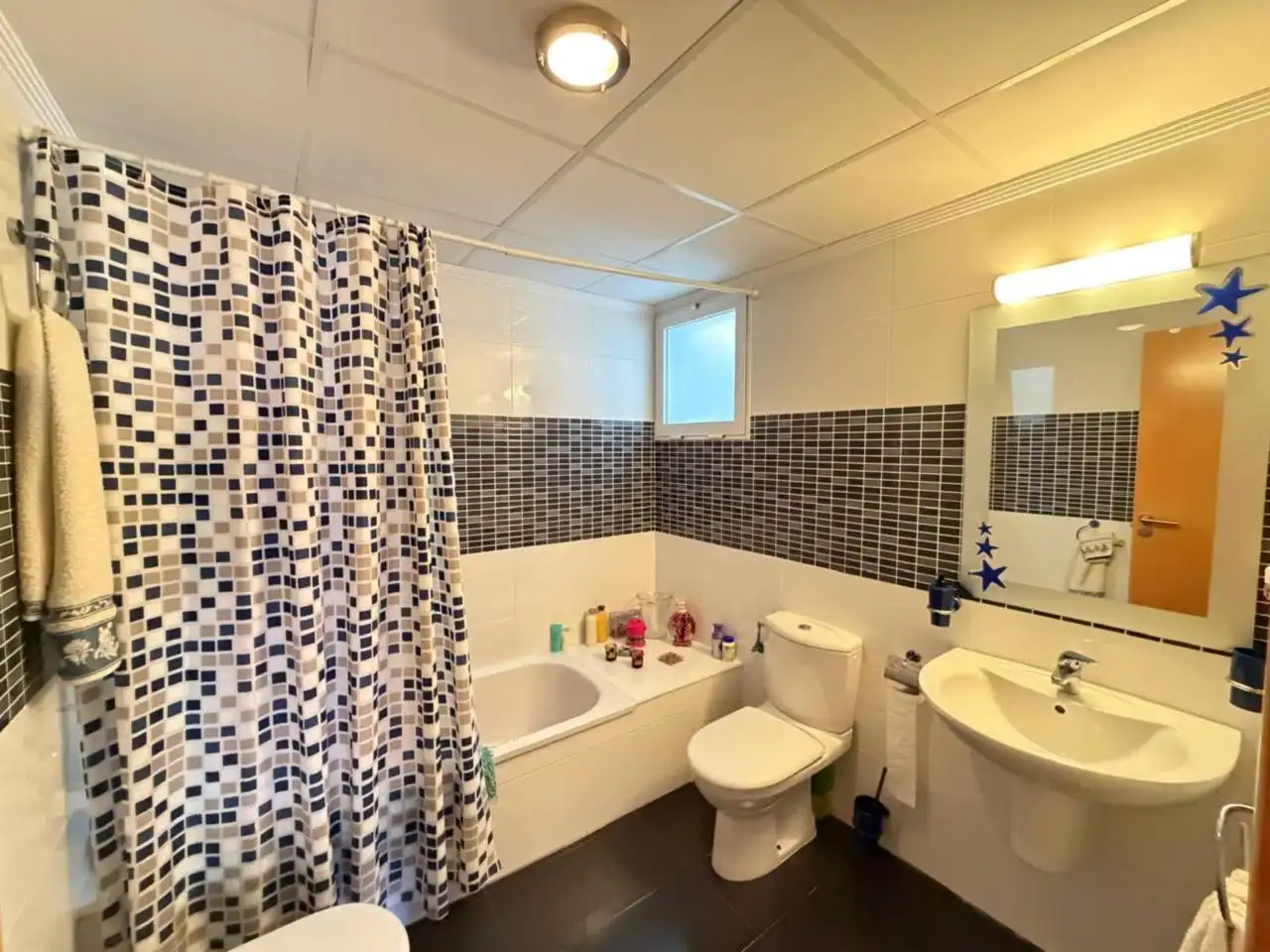Baño de Piso en venta en Almazora / Almassora con Aire acondicionado, Trastero y Amueblado