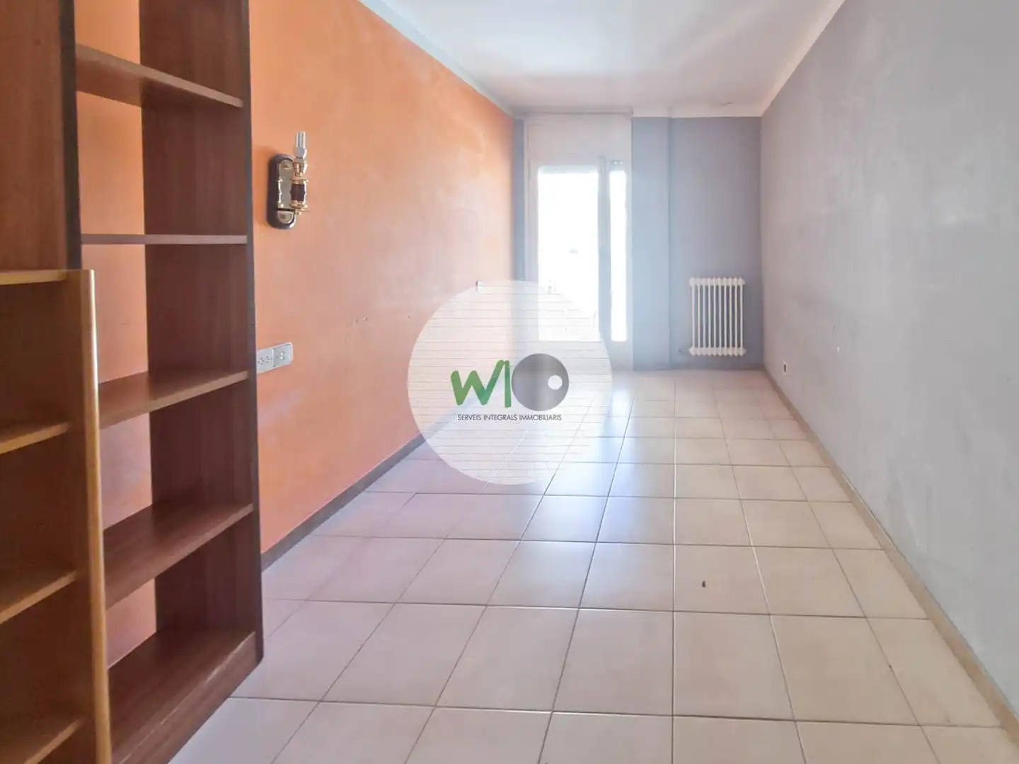 Piso en venta en Girona con Terraza y Balcón