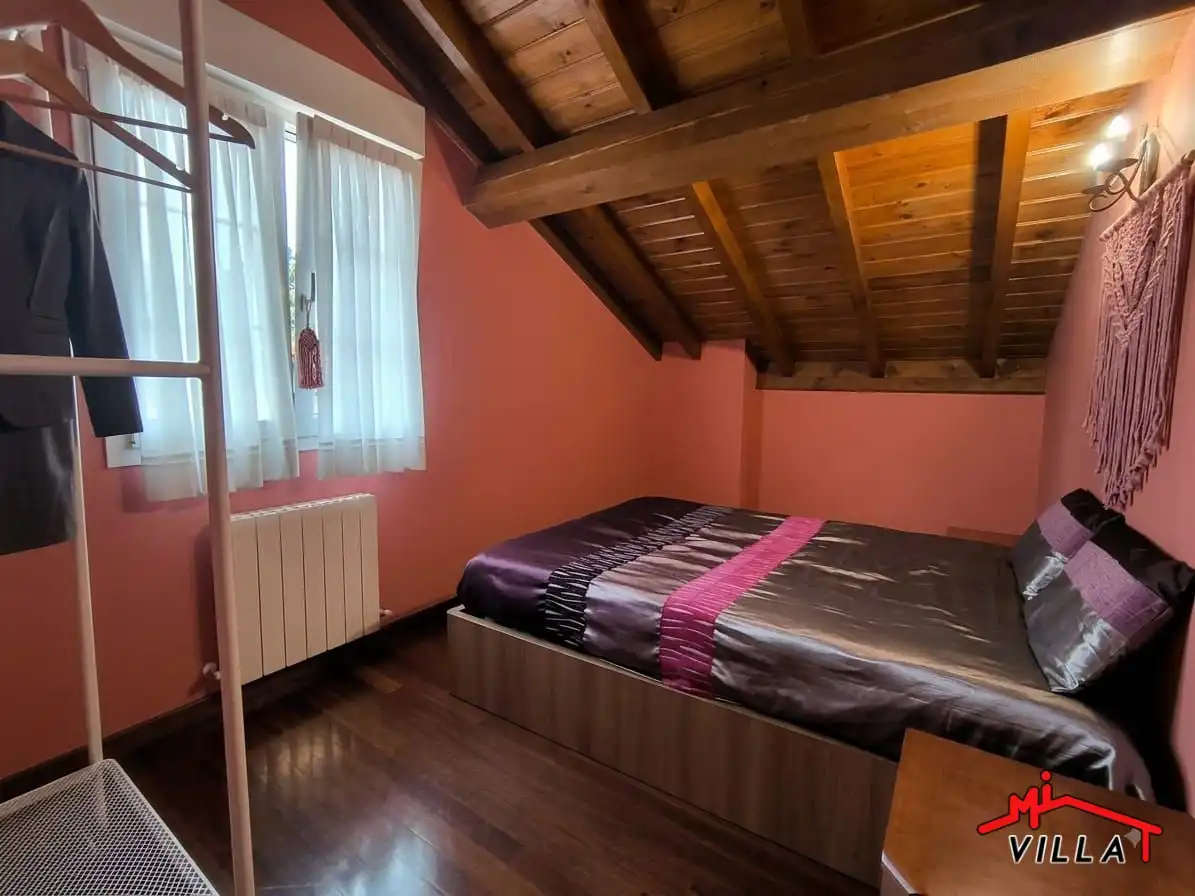 Habitación de Casa o chalet en venta en Voto con Calefacción, Terraza y Trastero