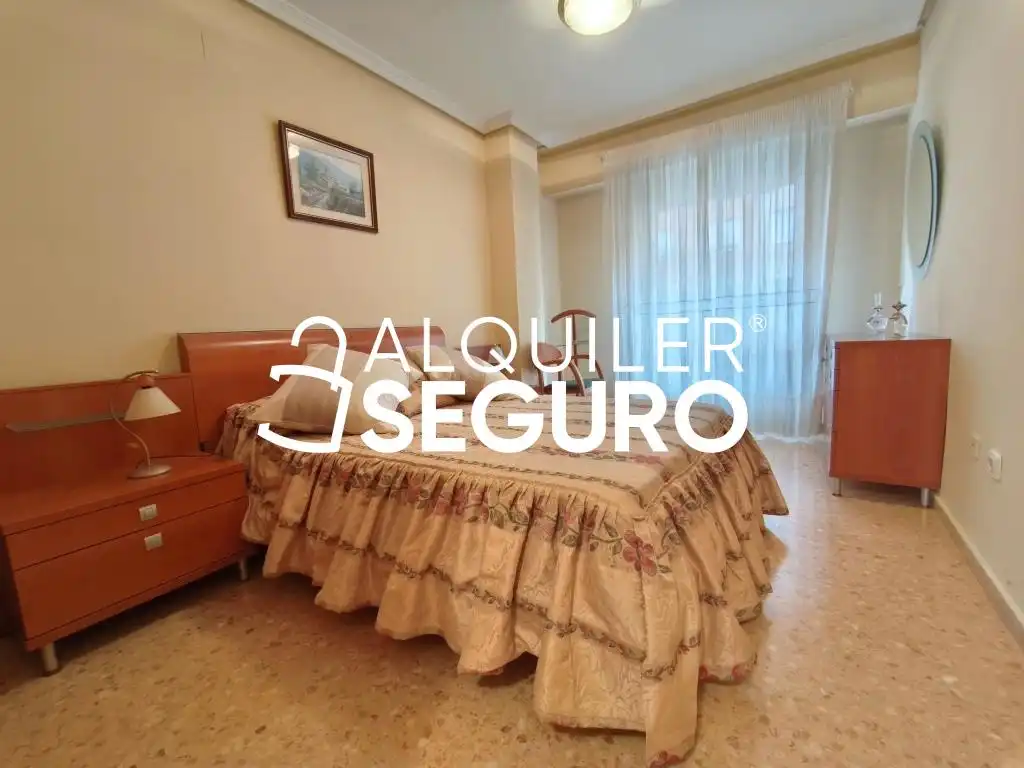 Piso de alquiler en Manuel Maciá Sempere, Altozano - Conde Lumiares