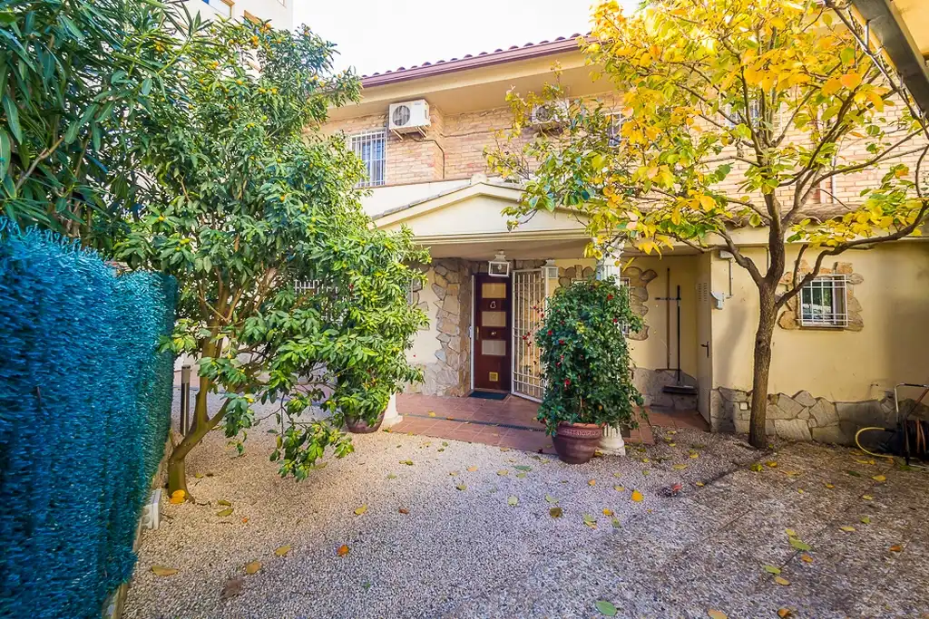 Vista exterior de Casa adosada en venta en Castell d'Aro, Platja d'Aro i s'Agaró con Aire acondicionado, Calefacción y Jardín privado