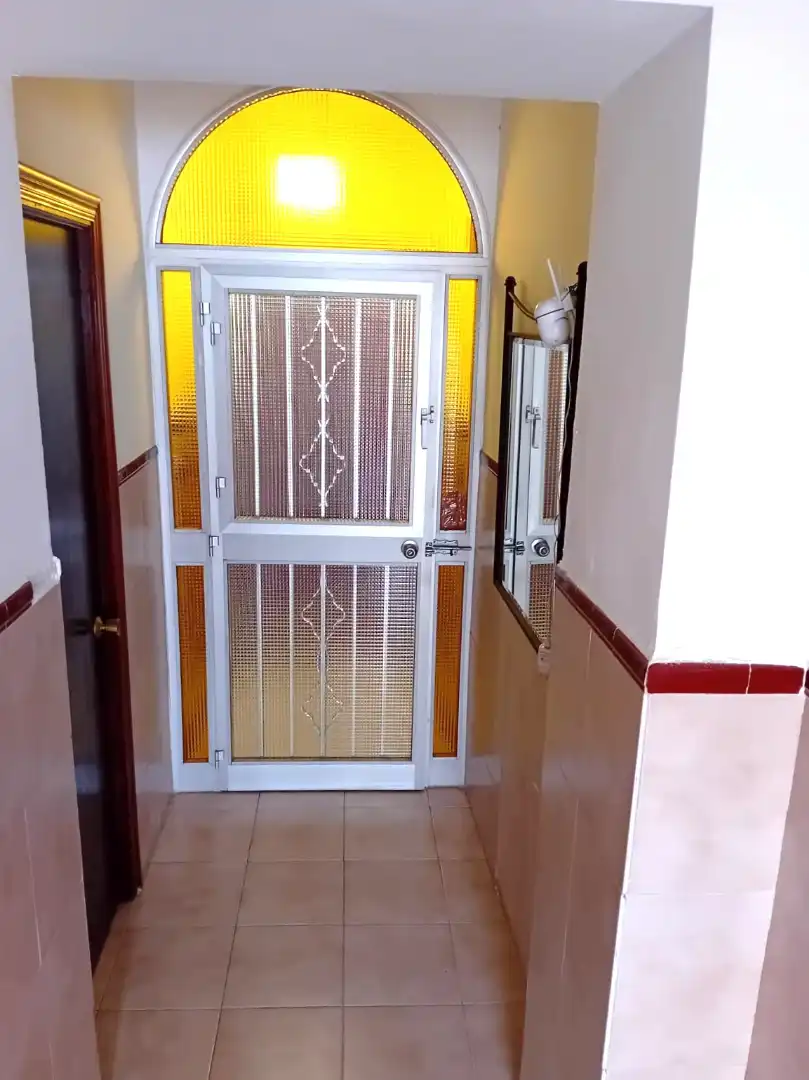 Einfamilien-Reihenhaus zum Verkauf in Alcalá de Guadaira mit Terrasse und Abstellraum