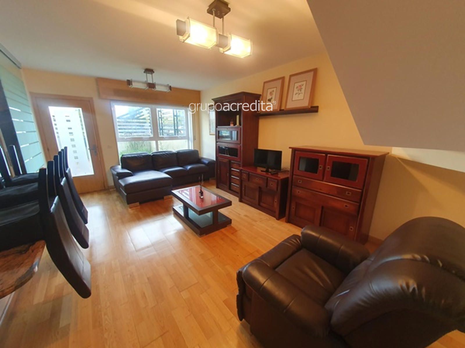 Casa adosada de lloguer a Pozas, Campus Norte - San Caetano