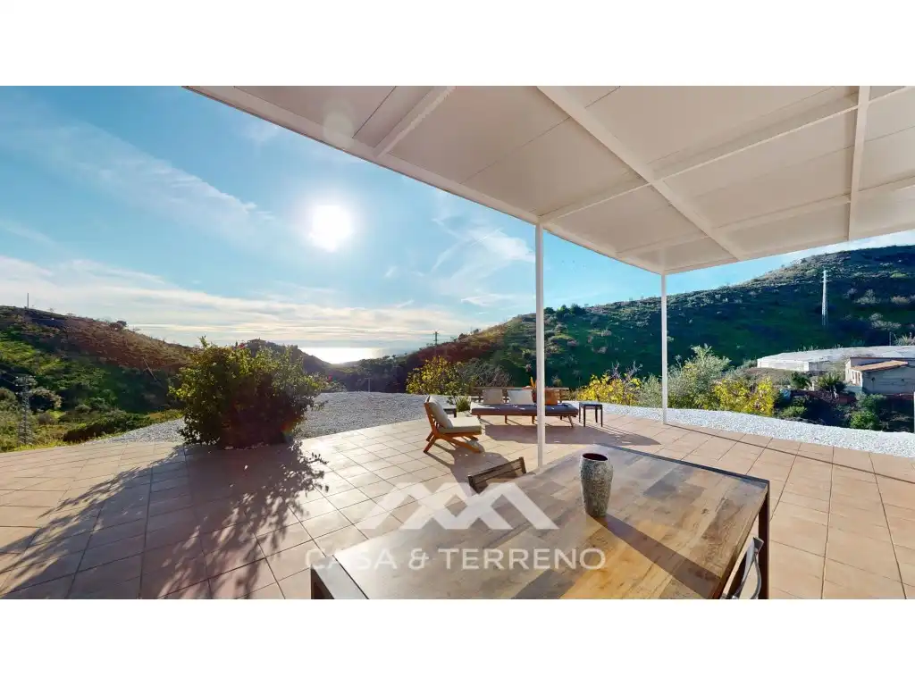 Terrassa de Casa o xalet en venda en Rincón de la Victoria amb Aire condicionat, Terrassa i Piscina